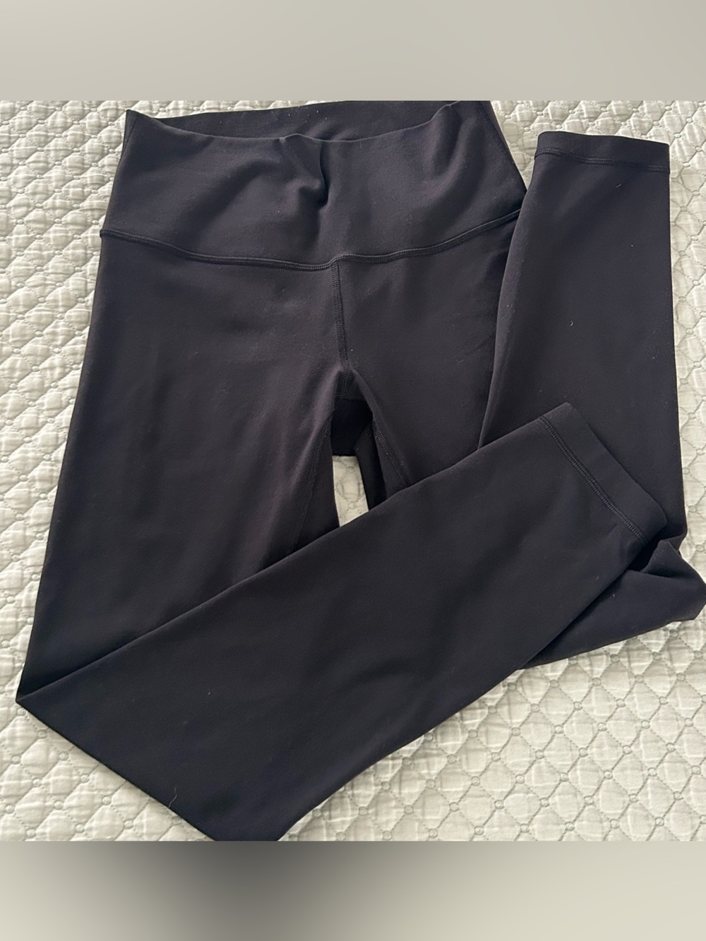 Black Lululemon High-Waist Active Leggings